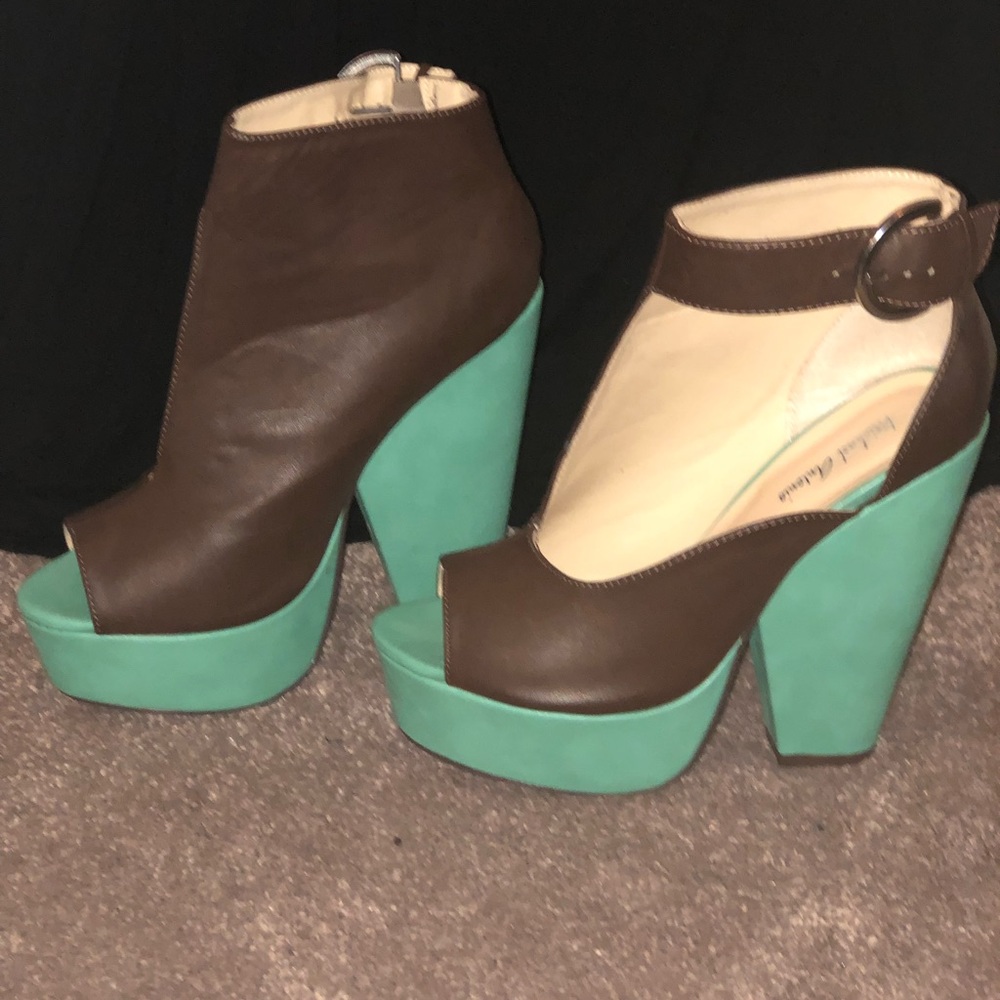 Michael Antonio sleek wedge.